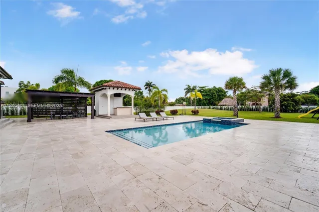 $3,498,900 | 331 Southwest 124th Avenue, Miami, FL 33184