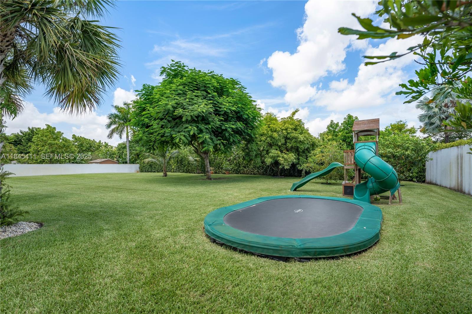 331 Southwest 124th Avenue Miami, FL 33184 - Photo 55 of 72