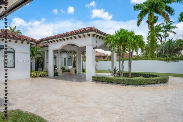 $3,470,900 | 331 Southwest 124th Avenue, Miami, FL 33184