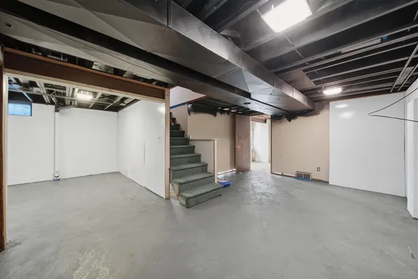 $205,000 | 1230 Madison Drive, Adrian, MI 49221