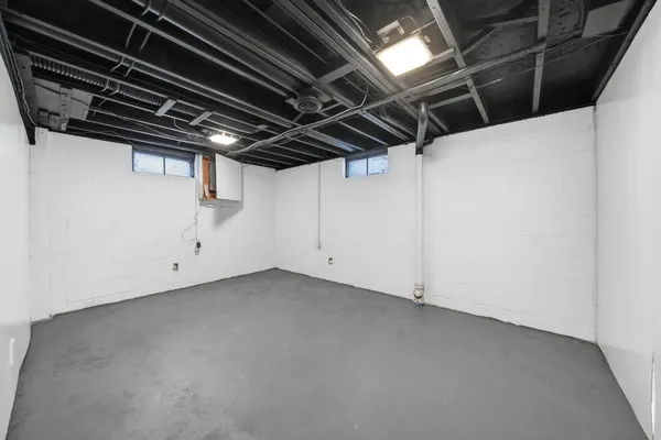 $205,000 | 1230 Madison Drive, Adrian, MI 49221