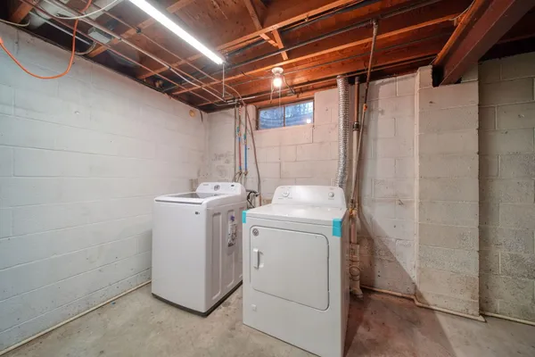 $205,000 | 1230 Madison Drive, Adrian, MI 49221