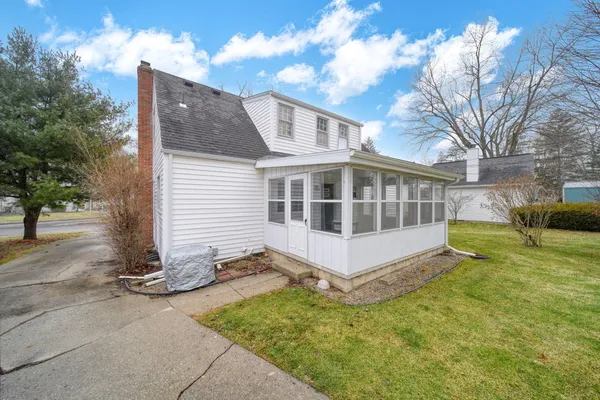 $205,000 | 1230 Madison Drive, Adrian, MI 49221