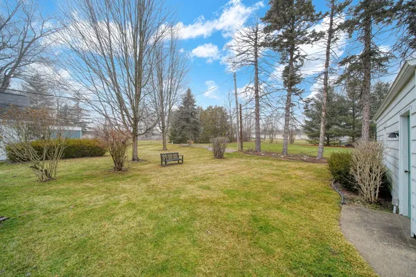 $205,000 | 1230 Madison Drive, Adrian, MI 49221