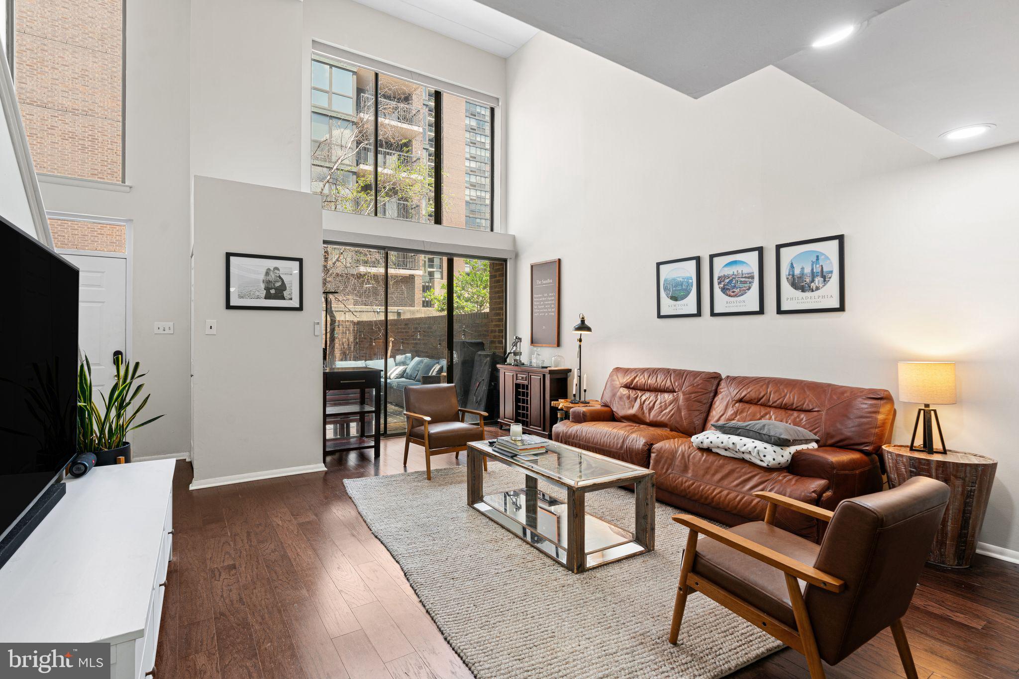 528 Manning Walk, Unit 7 Philadelphia, PA 19106 - Photo 16 of 36