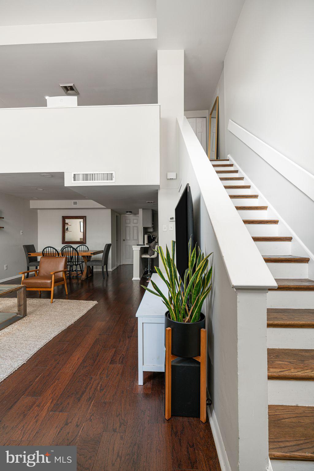 528 Manning Walk, Unit 7 Philadelphia, PA 19106 - Photo 24 of 36