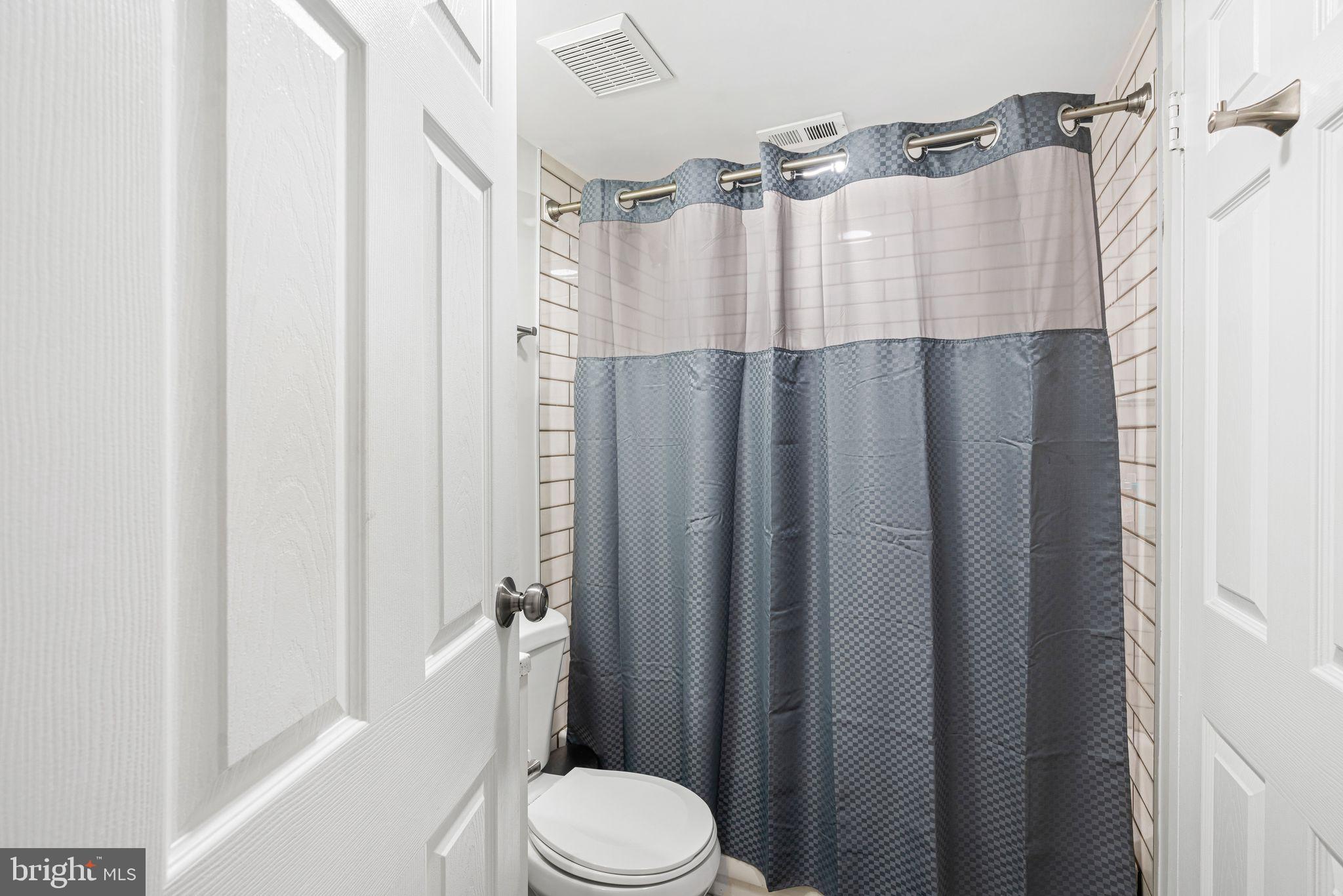 528 Manning Walk, Unit 7 Philadelphia, PA 19106 - Photo 32 of 36