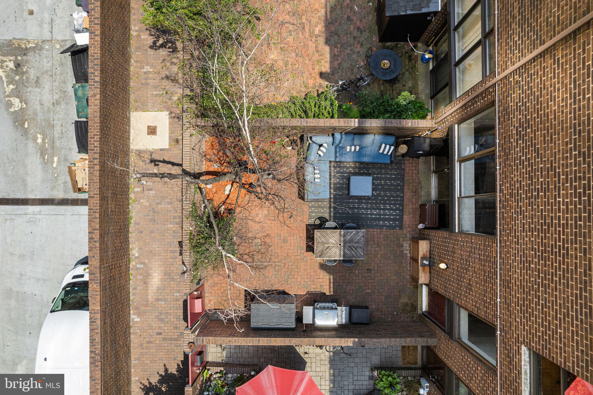528 Manning Walk, Unit 7 Philadelphia, PA 19106 - Photo 33 of 36