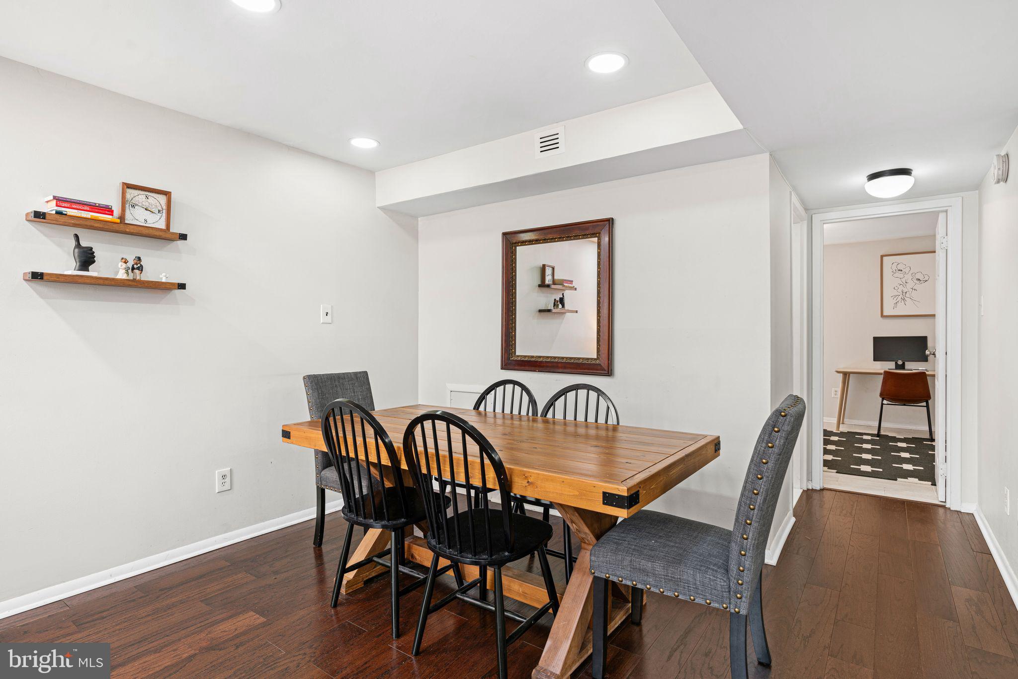 528 Manning Walk, Unit 7 Philadelphia, PA 19106 - Photo 9 of 36