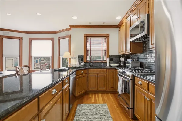 $15,000 | 23 Clinton Street, Newport, RI 02840