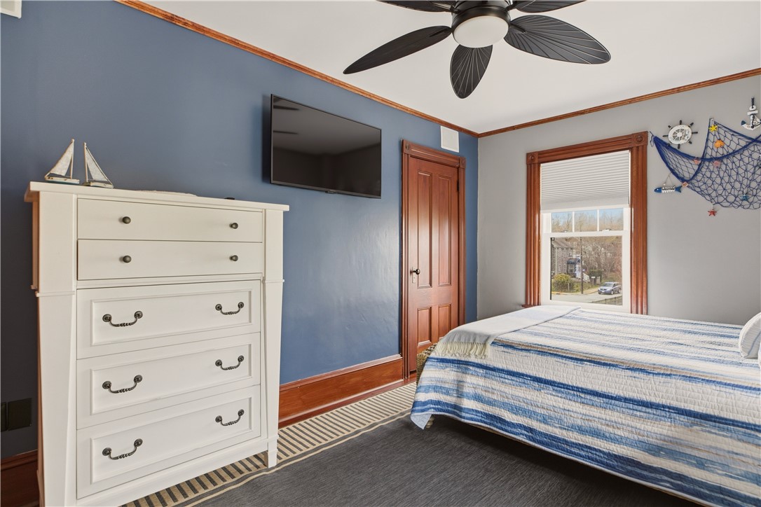 23 Clinton Street Newport, RI 02840 - Photo 21 of 38