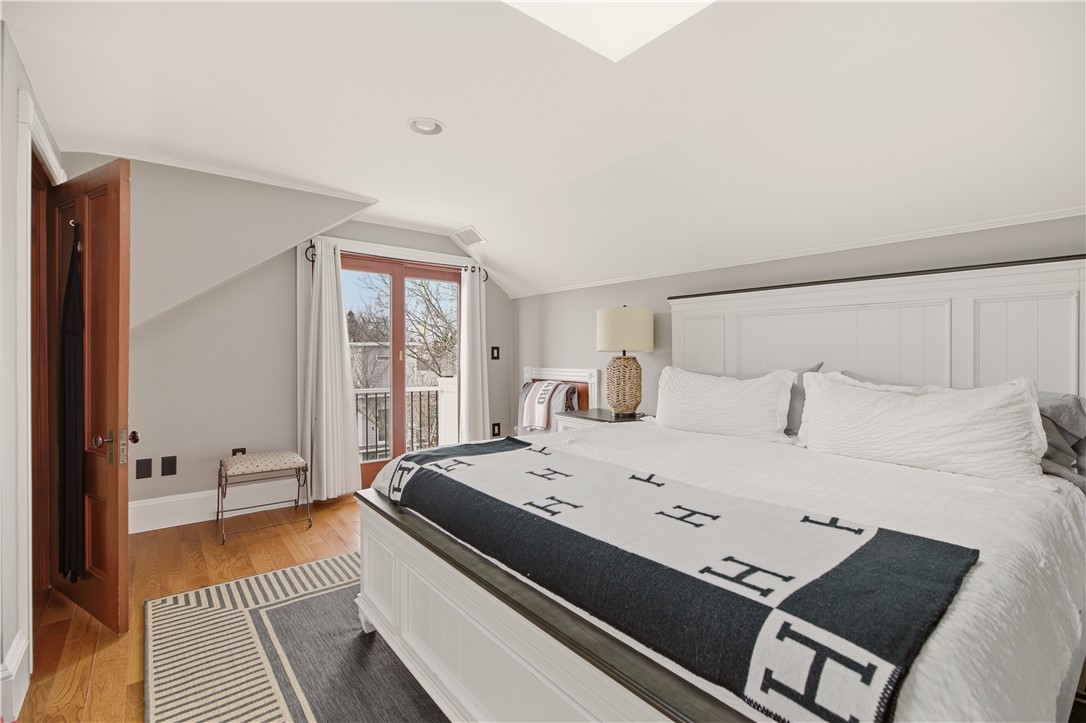 23 Clinton Street Newport, RI 02840 - Photo 27 of 38