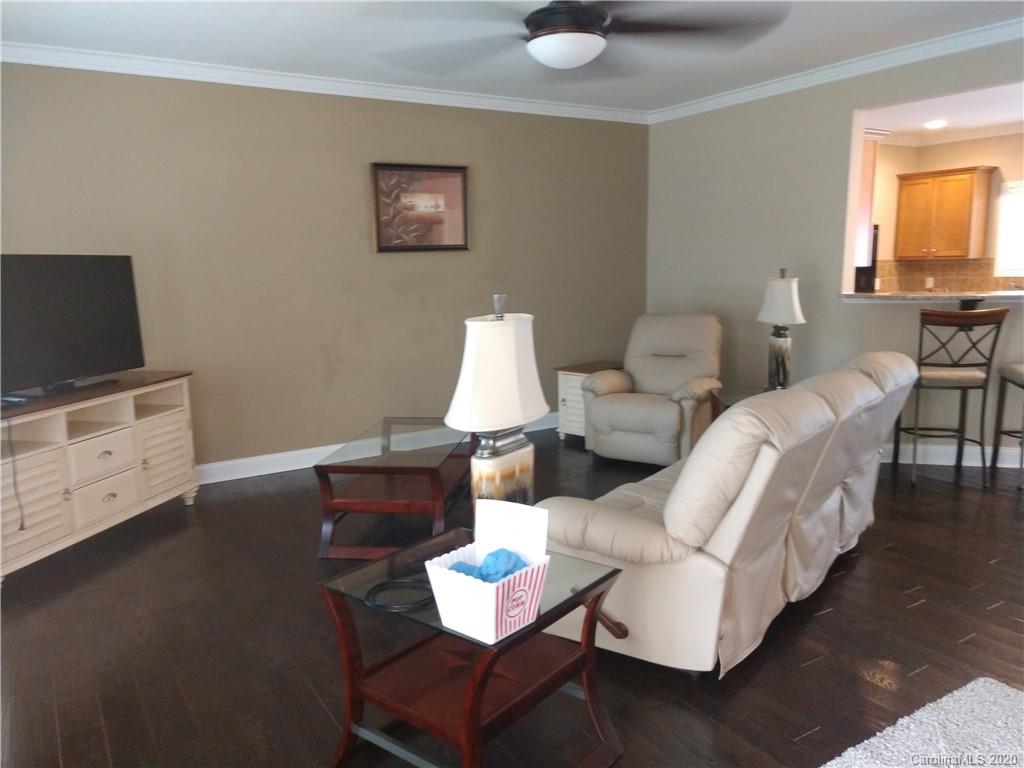 447 Chief Thomas Road Harmony, NC 28634 - Photo 11 of 25 Gallery Image 11