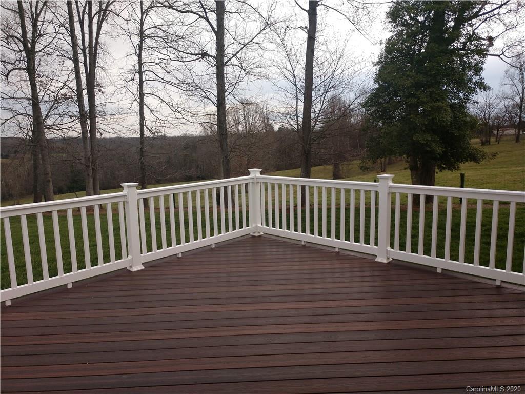 447 Chief Thomas Road Harmony, NC 28634 - Photo 23 of 25 Gallery Image 23
