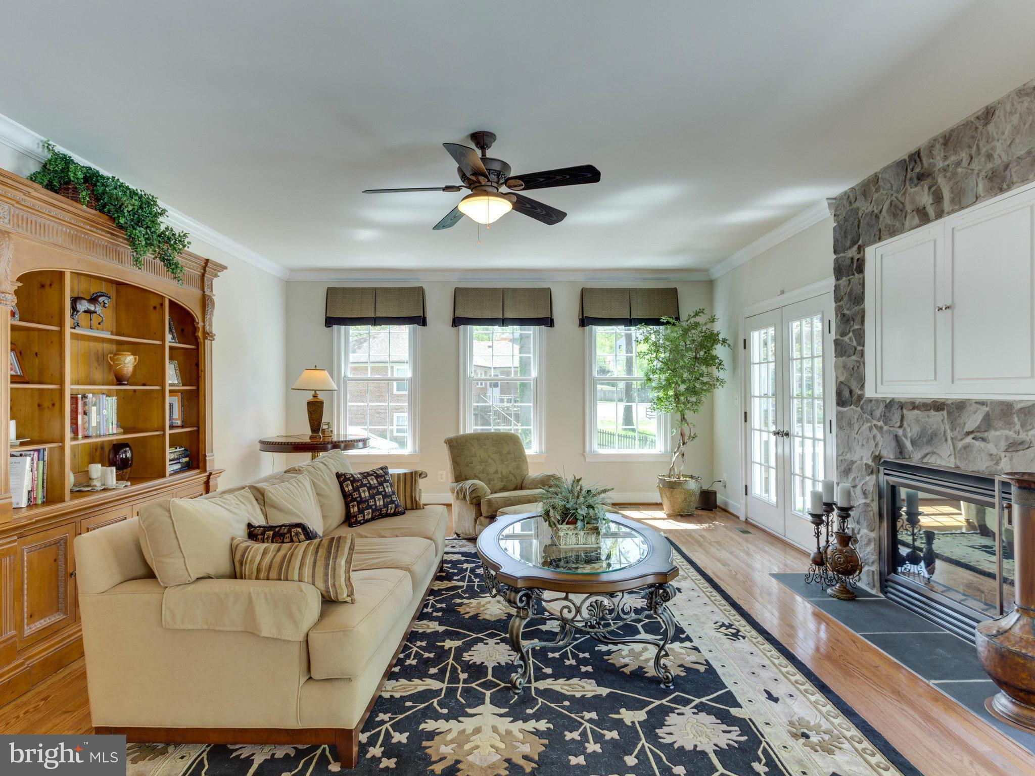 1912 Corliss Court McLean, VA 22101 - Photo 12 of 30 Family Room