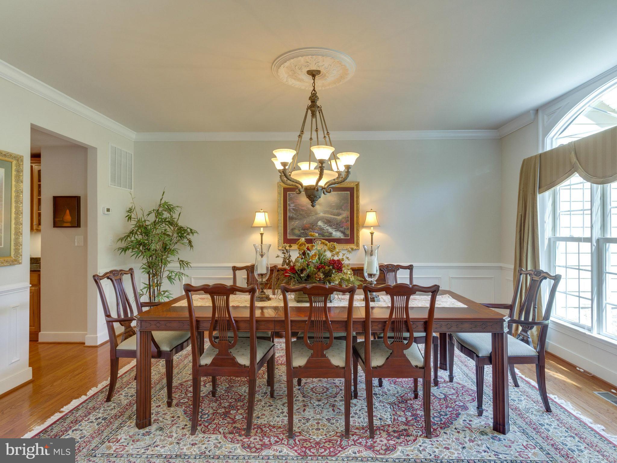 1912 Corliss Court McLean, VA 22101 - Photo 8 of 30 Dining Room