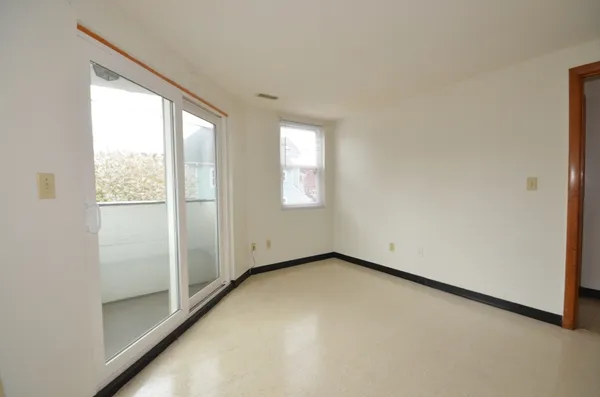 $1,900 | 74 Union Street, Unit 22, Lawrence, MA 01840