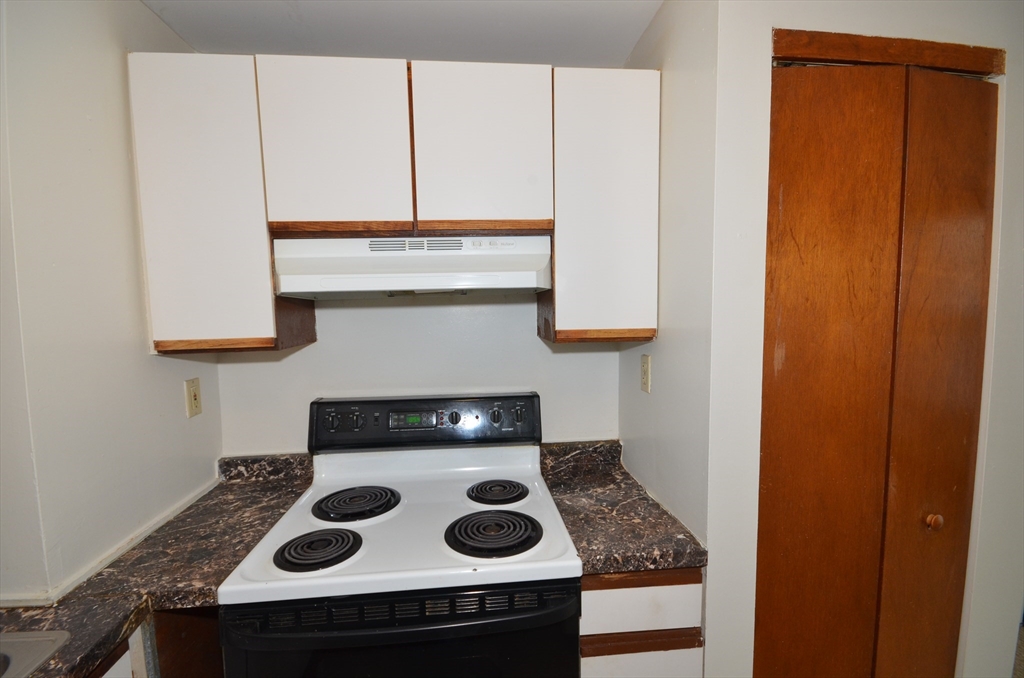 74 Union Street, Unit 22 Lawrence, MA 01840 - Photo 3 of 12