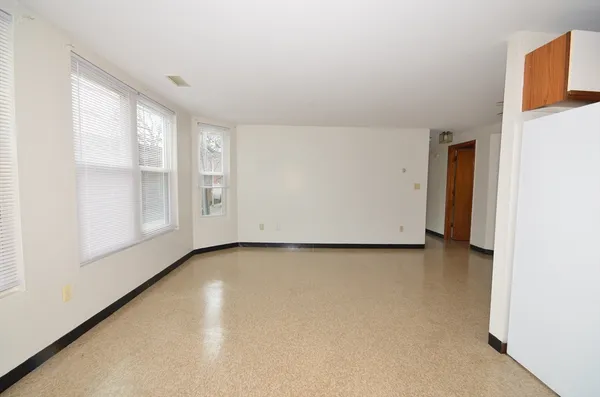 $1,900 | 74 Union Street, Unit 22, Lawrence, MA 01840