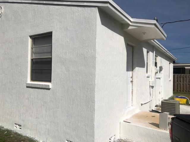 401 West 27th Street Riviera Beach, FL 33404 - Photo 2 of 7 Back of House