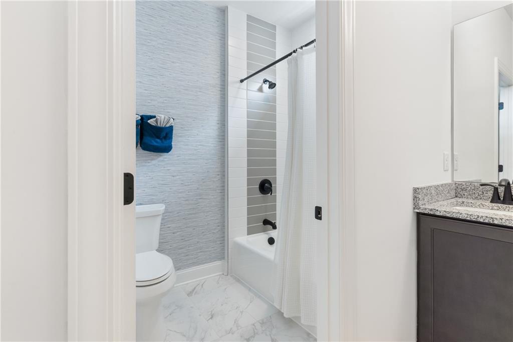 103 Maggie Drive Eighty Four, PA 15330 - Photo 39 of 50 Upstairs bathroom