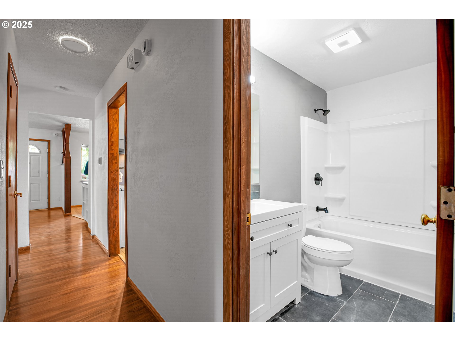 904 Southeast 223rd Avenue Gresham, OR 97030 - Photo 15 of 21