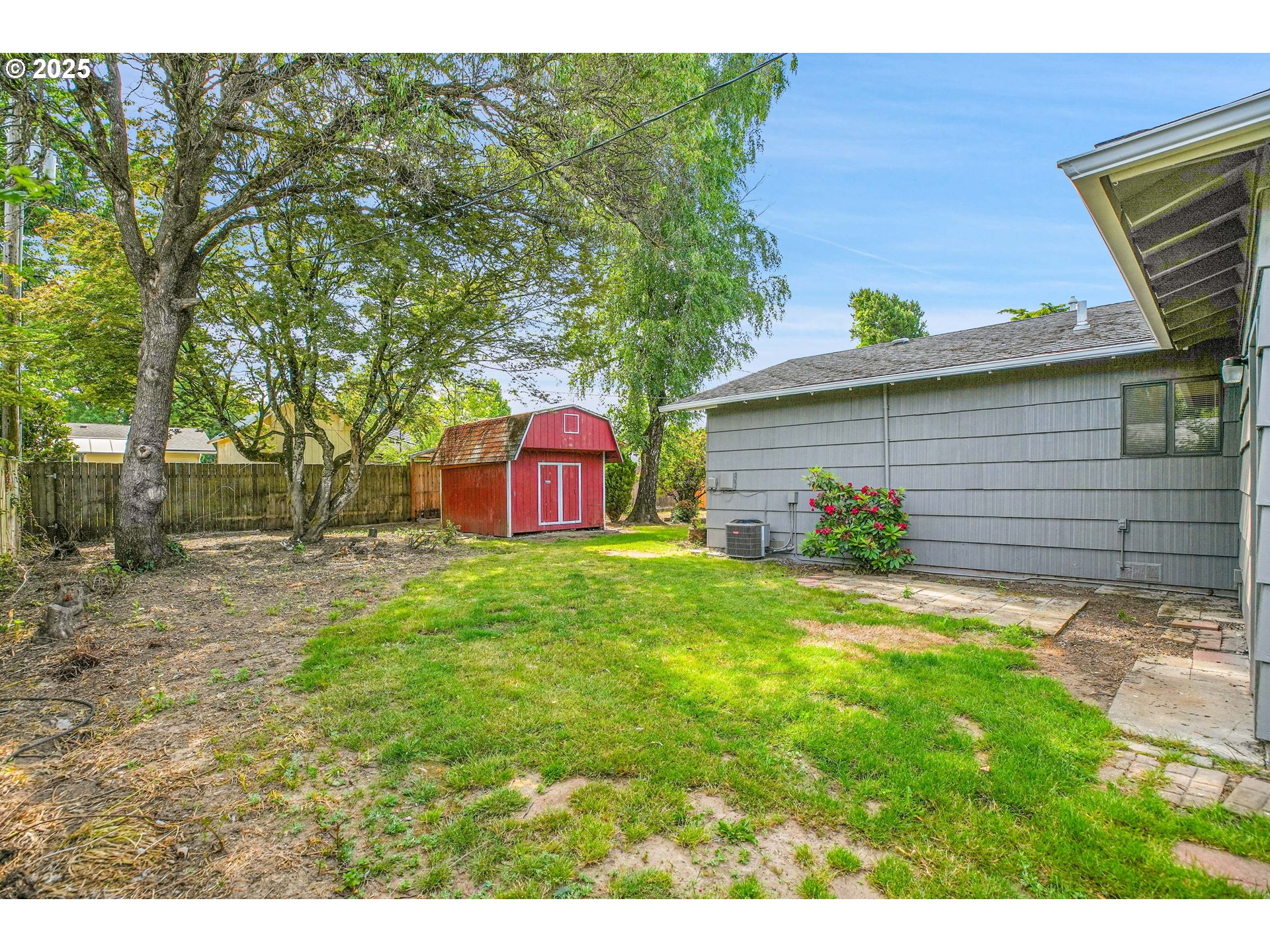 904 Southeast 223rd Avenue Gresham, OR 97030 - Photo 20 of 21 Backyard