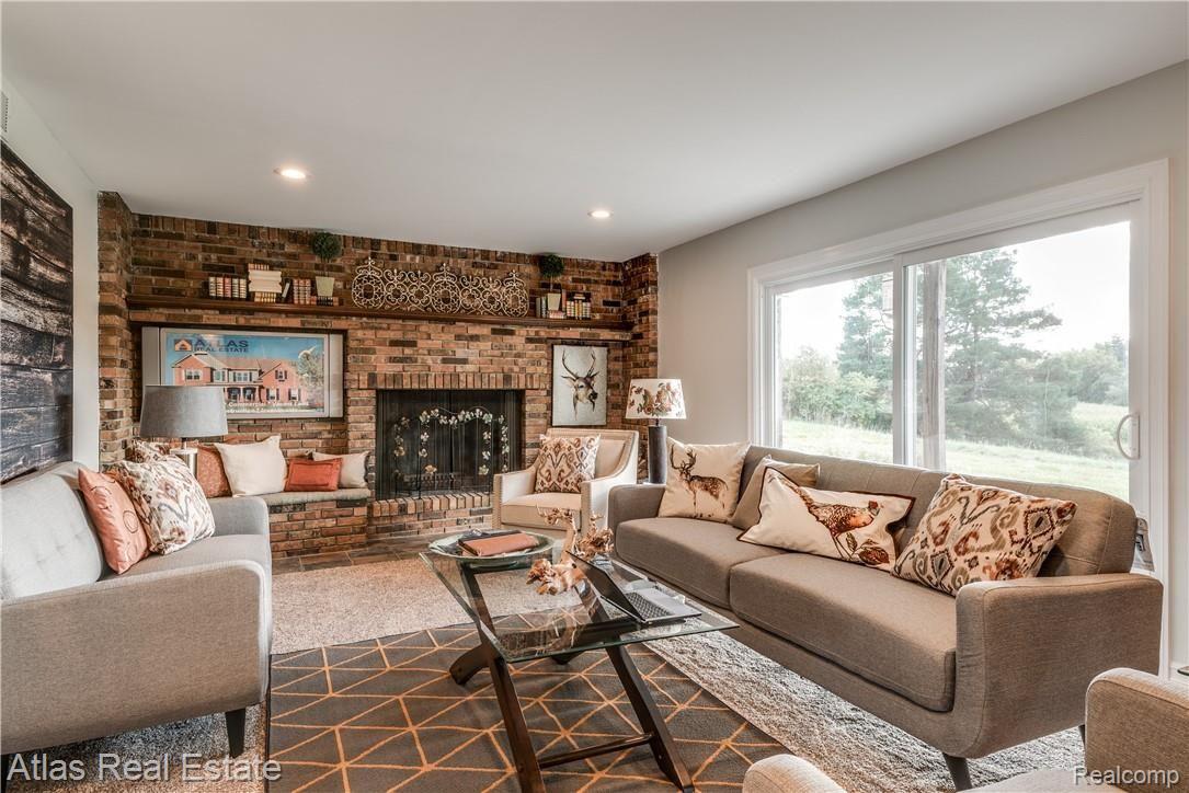 11022 Hegel Road Goodrich, MI 48438 - Photo 42 of 78 Interiors (17 of 55).jpg