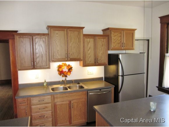 700 South State Street Springfield, IL 62704 - Photo 8 of 16