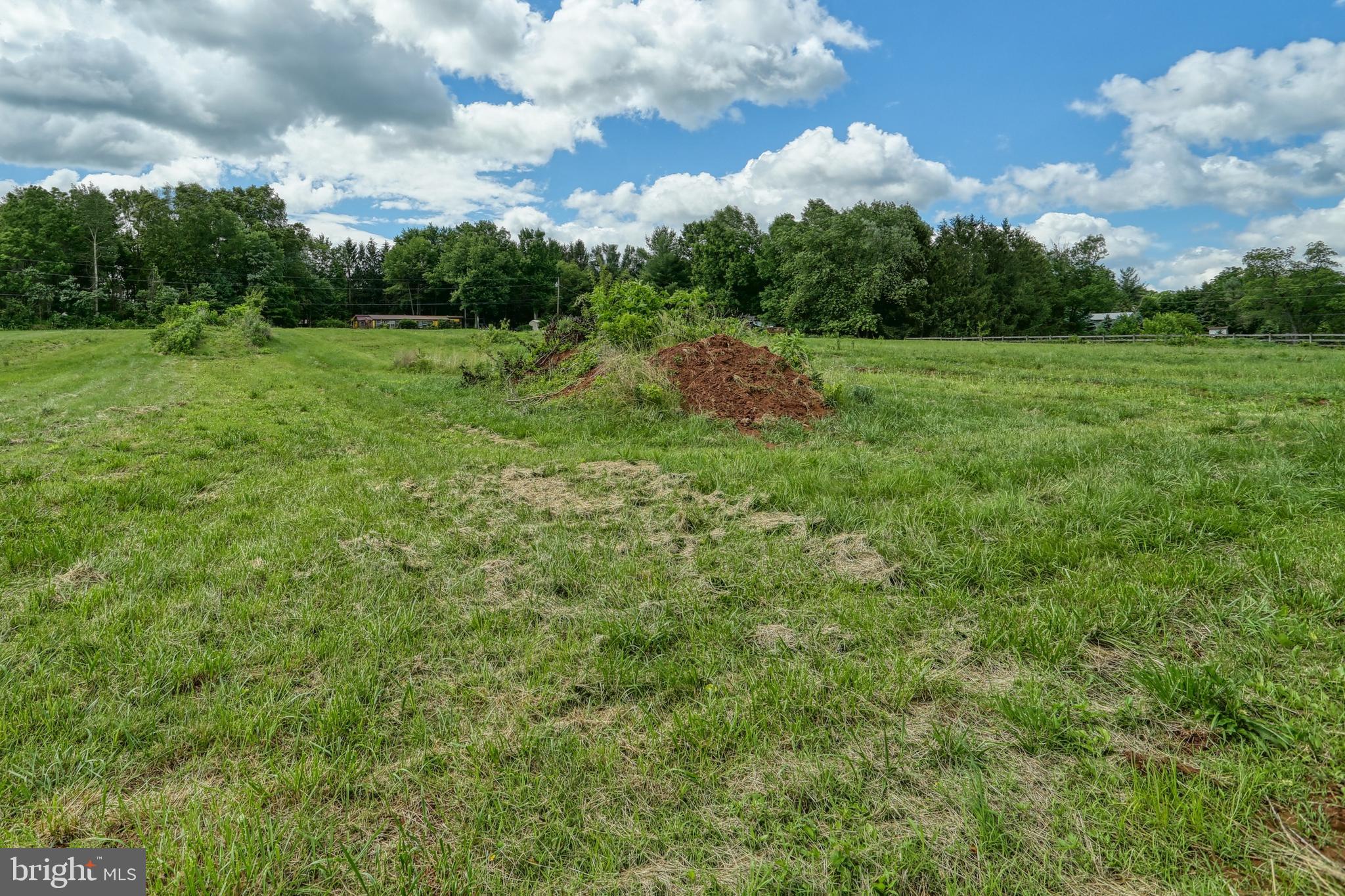 6040 Pine Road Thomasville, PA 17364 - Photo 6 of 8 Gallery Image 6