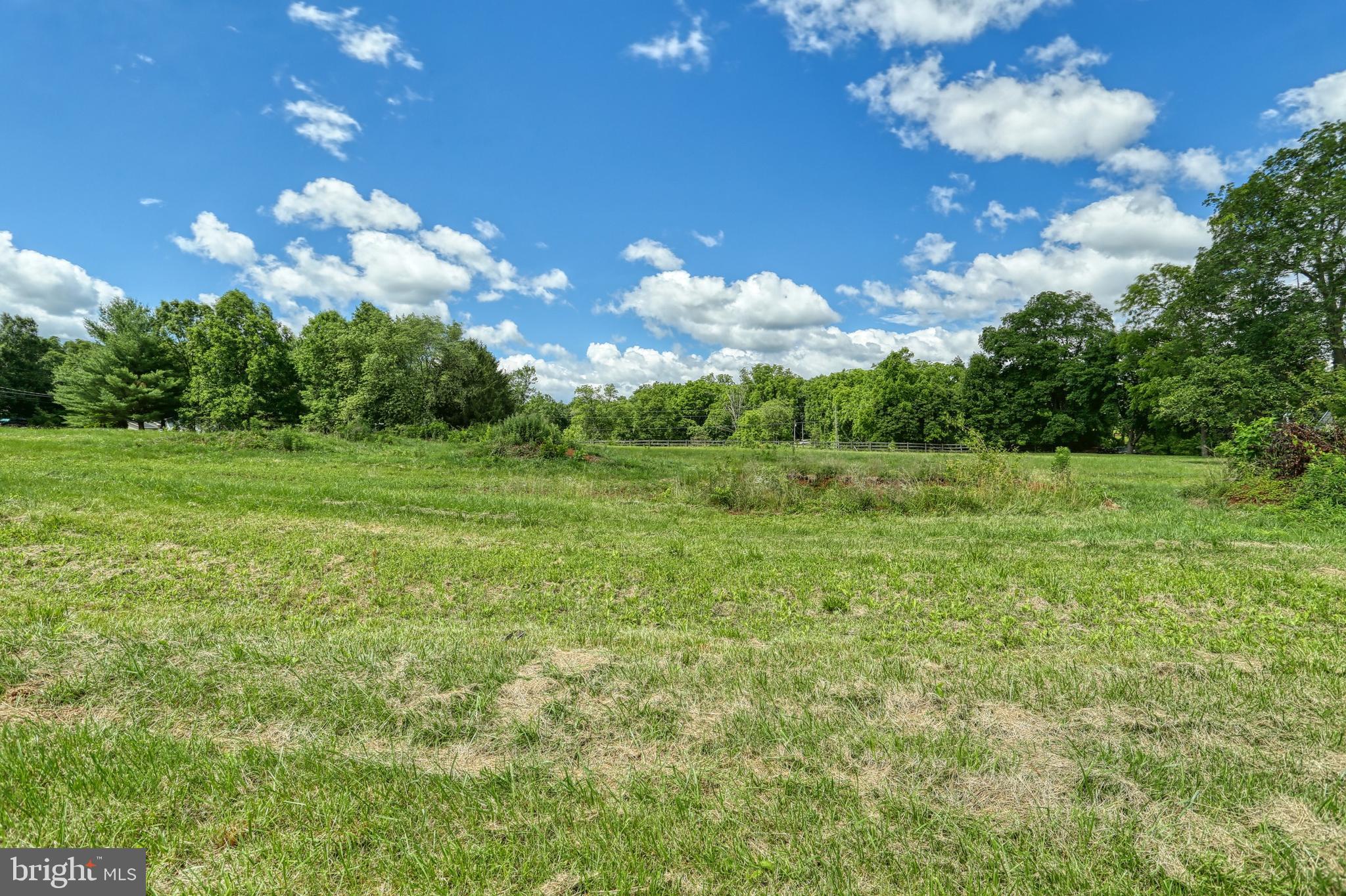 6040 Pine Road Thomasville, PA 17364 - Photo 7 of 8 Gallery Image 7