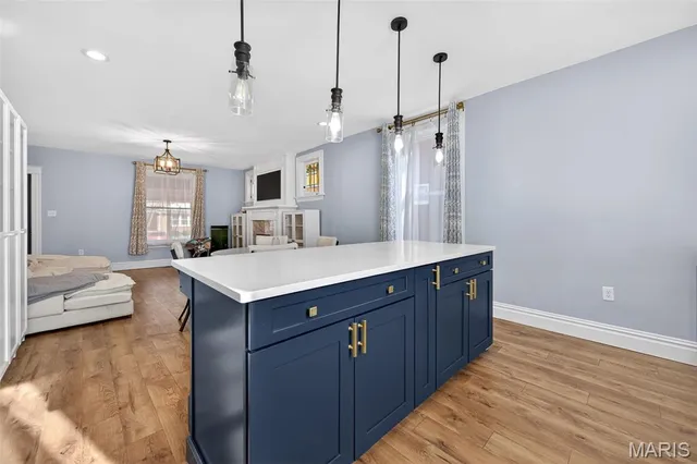 $375,000 | 6918 Dartmouth Avenue, University City, MO 63130