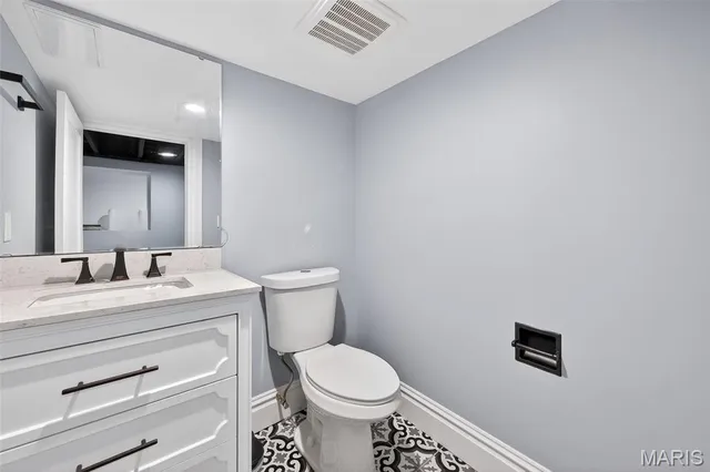 $375,000 | 6918 Dartmouth Avenue, University City, MO 63130