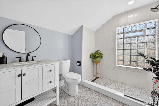 $375,000 | 6918 Dartmouth Avenue, University City, MO 63130