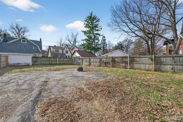 $375,000 | 6918 Dartmouth Avenue, University City, MO 63130