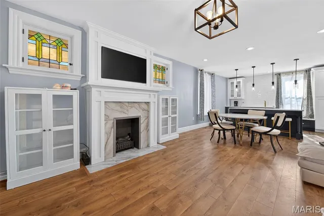 $375,000 | 6918 Dartmouth Avenue, University City, MO 63130