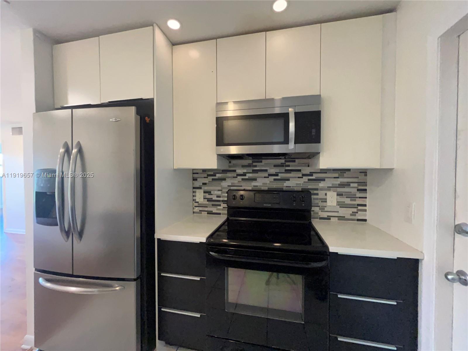 2471 Southwest 82nd Avenue, Unit 209 Davie, FL 33324 - Photo 6 of 19