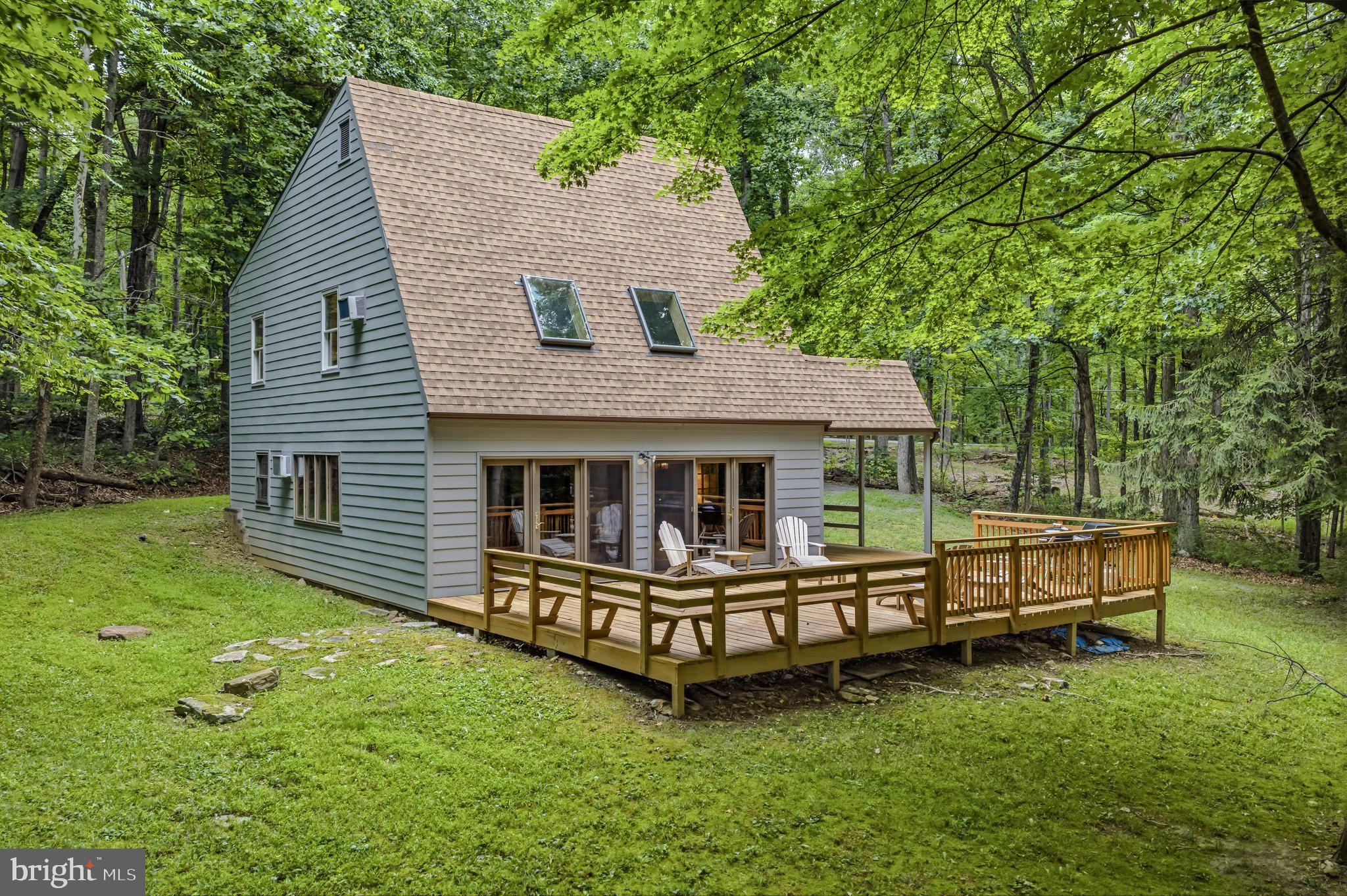 221 Mountainside Dr-Berkeley Springs