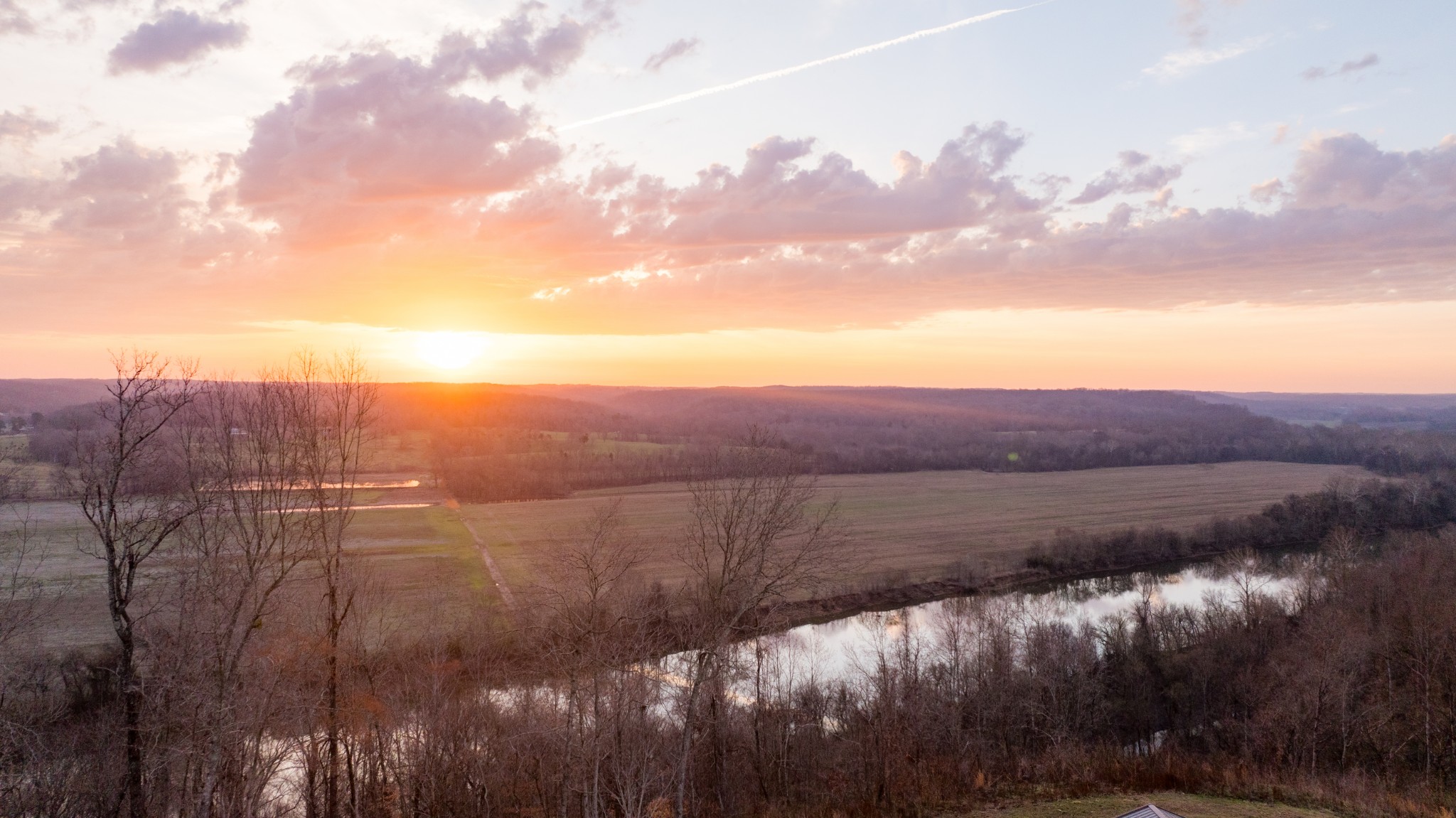 7050 Bakerville Road Waverly, TN 37185 - Photo 35 of 53 a view of lake with mountain