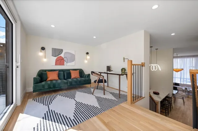 $1,599,900 | 529 North Hartland Court, Chicago, IL 60622