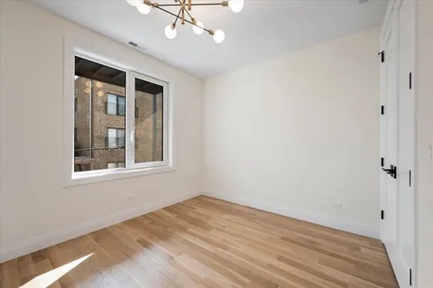 $1,599,900 | 529 North Hartland Court, Chicago, IL 60622