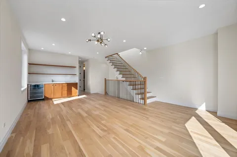 $1,599,900 | 529 North Hartland Court, Chicago, IL 60622