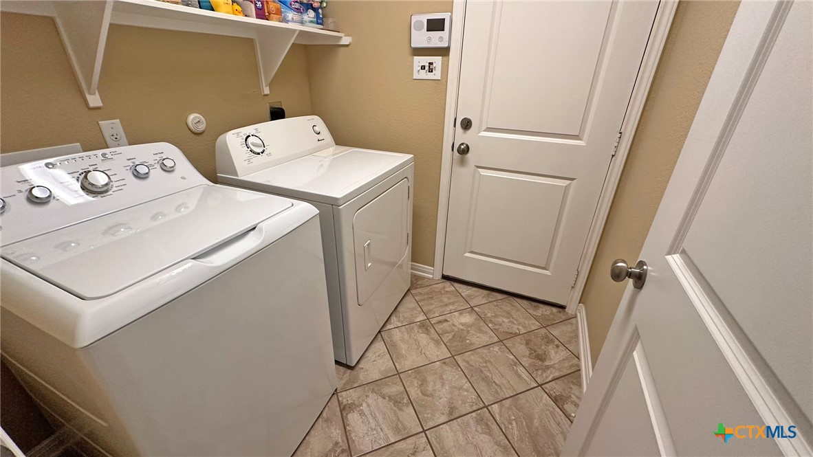 4709 Farrell Lane Killeen, TX 76549 - Photo 13 of 30 Laundry room