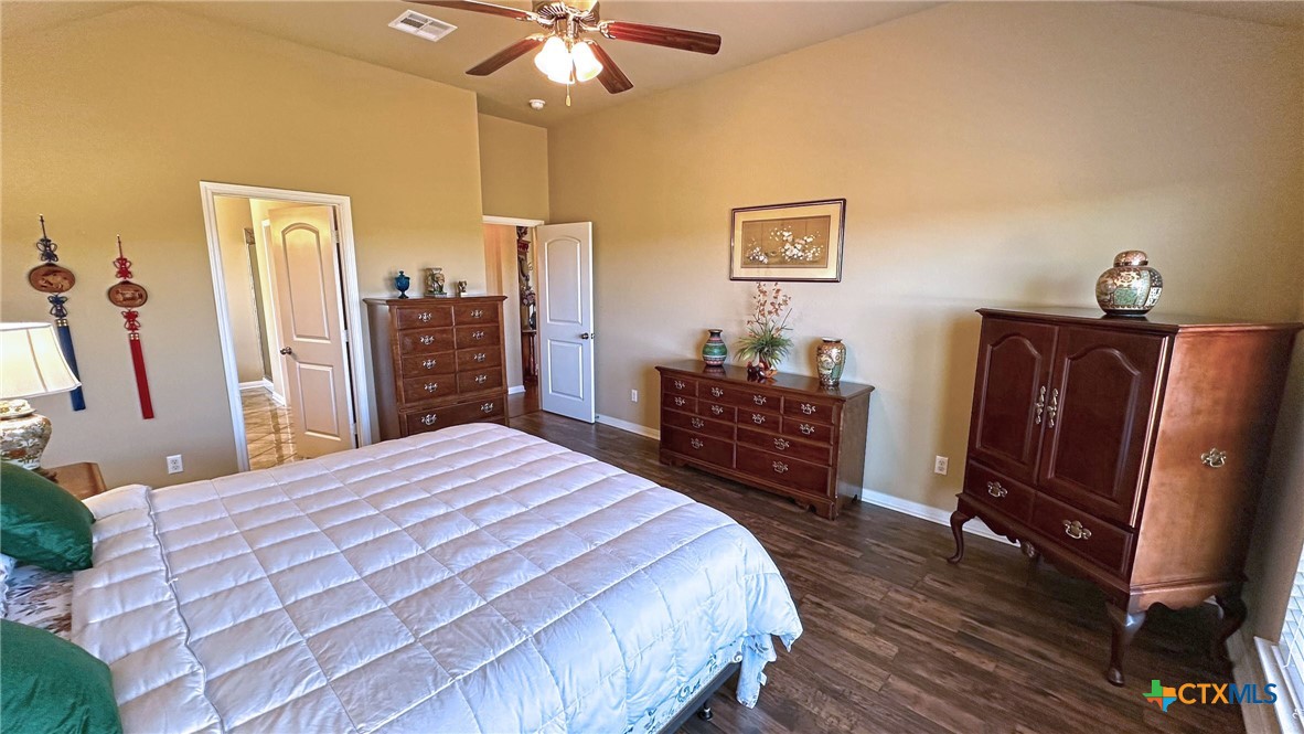 4709 Farrell Lane Killeen, TX 76549 - Photo 16 of 30 Primary Bedroom
