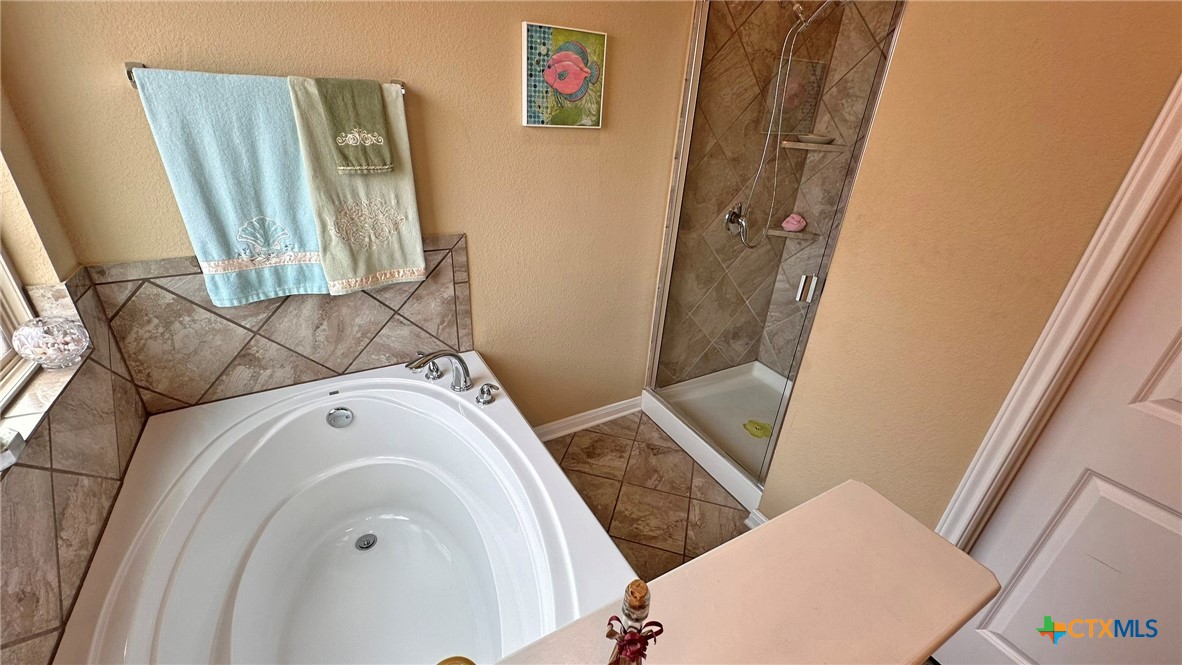 4709 Farrell Lane Killeen, TX 76549 - Photo 19 of 30 Primary Bathroom