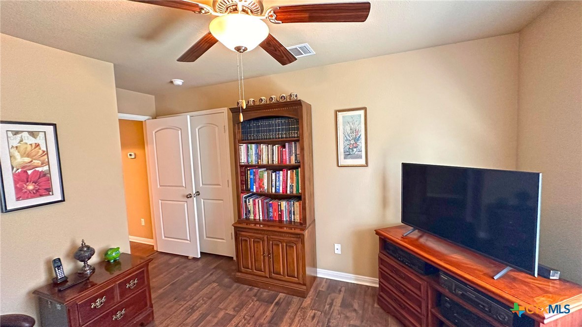 4709 Farrell Lane Killeen, TX 76549 - Photo 20 of 30 a living room with hard wood floors and a window