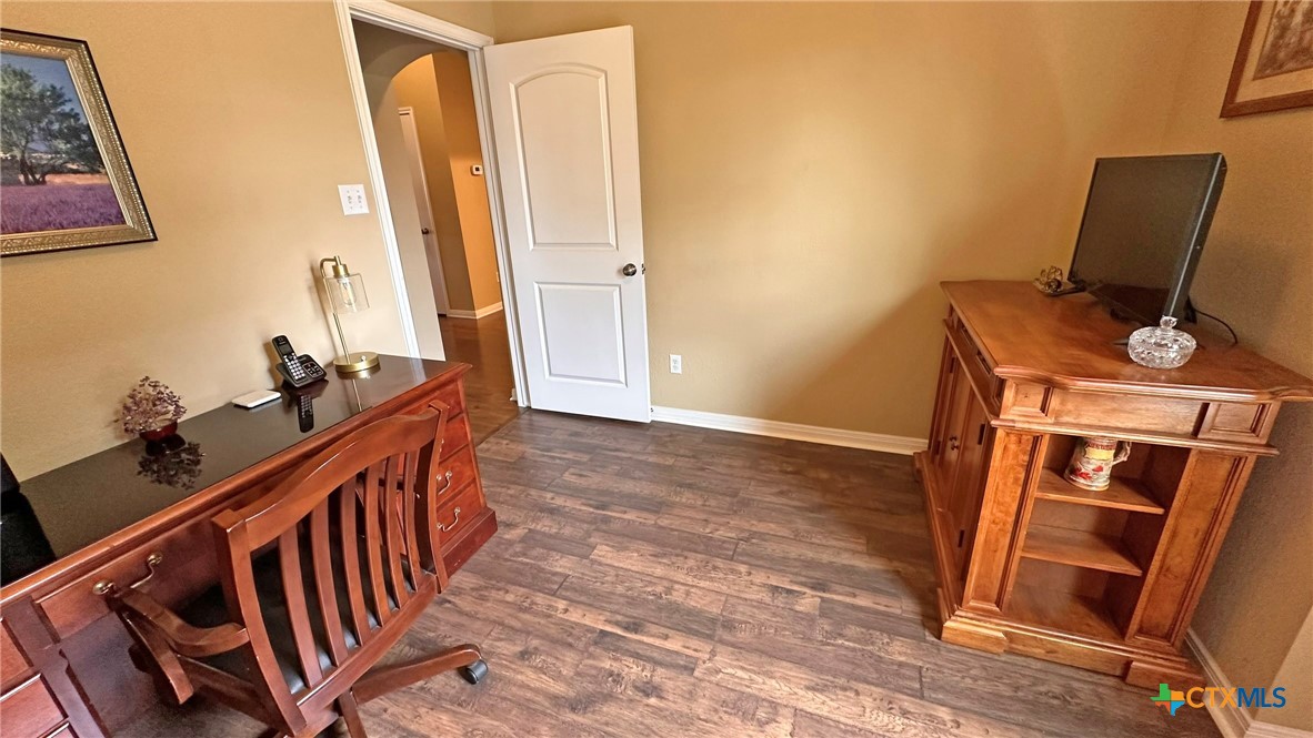 4709 Farrell Lane Killeen, TX 76549 - Photo 23 of 30 a view of a hallway with workspace