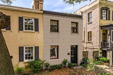 $1,150,000 | 407 East Jones Street, Savannah, GA 31401