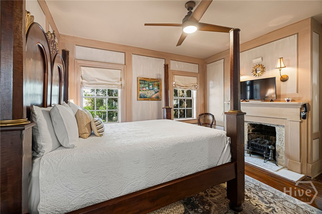 407 East Jones Street Savannah, GA 31401 - Photo 18 of 40