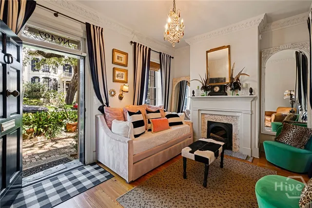 $1,150,000 | 407 East Jones Street, Savannah, GA 31401